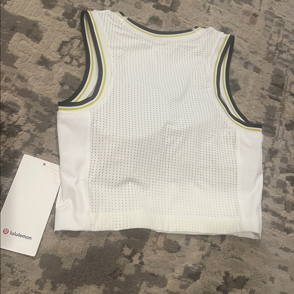 LULULEMON Varsity Scoop-Neck Cropped Tennis Tank Top Medium Support, B/C Cup NWT - Picture 12 of 14